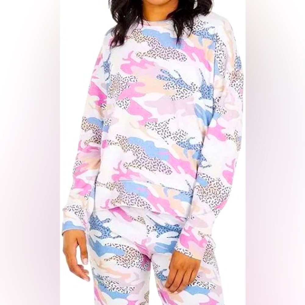 Sundry • NWT • Abstract Camo Print Oversized Sweatshirt